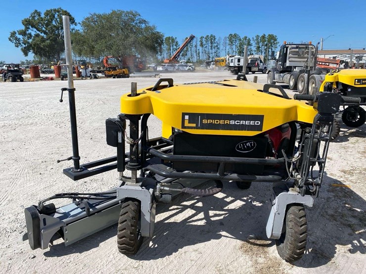 2019-ligchine-spiderscreed-concrete-screed-image-3