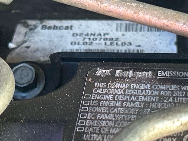 2017-bobcat-t650-image-10