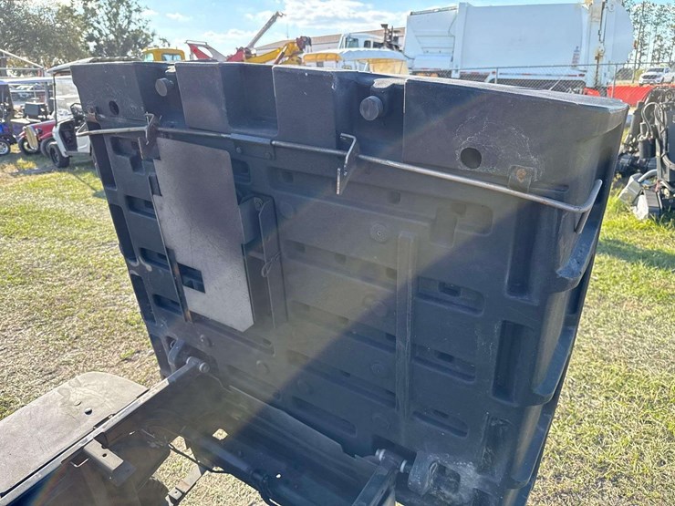 e-z-go-st350-image-12