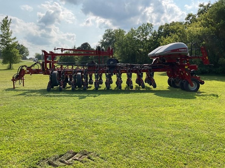 2022-case-ih-2150-image-9
