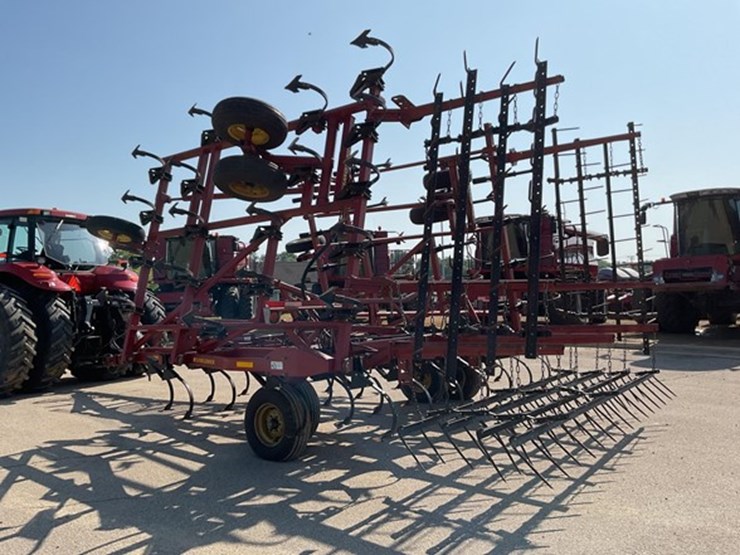 2005-sunflower-5035-32-image-3