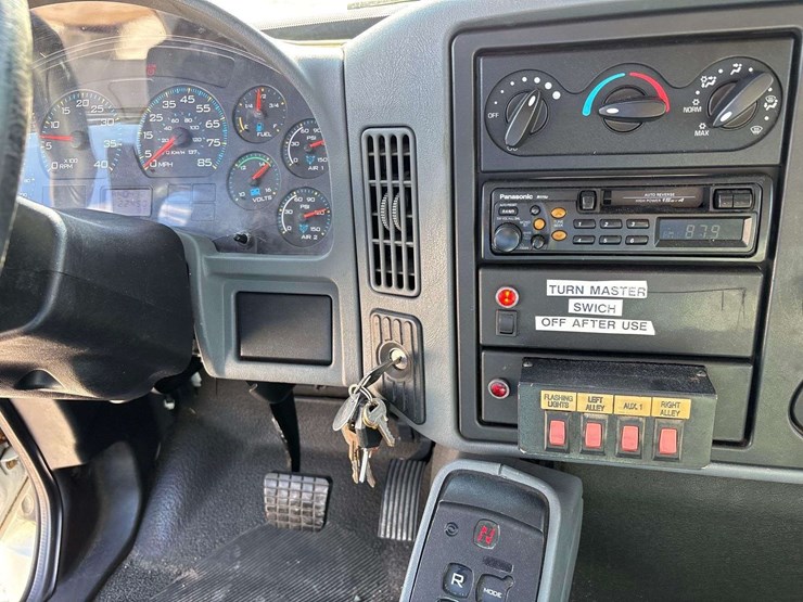 2006-international-durastar-4300-image-33