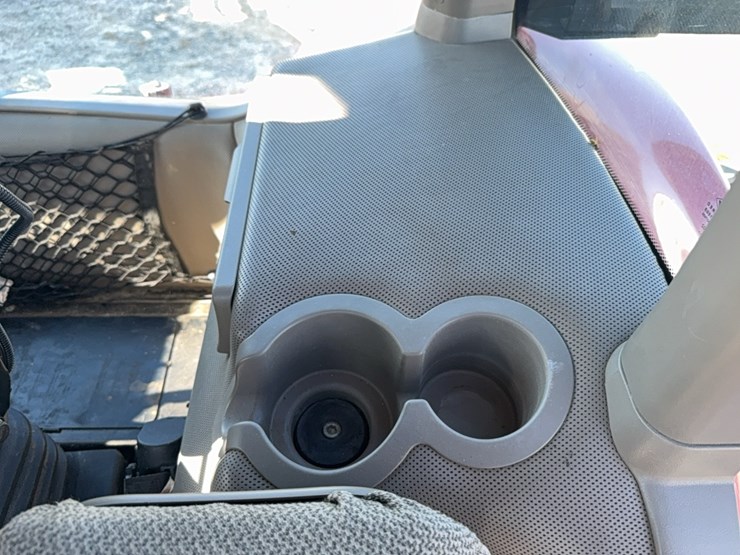 2017-case-ih-magnum-250-image-88