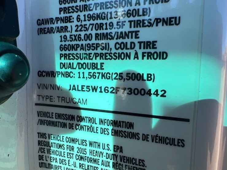 2015-isuzu-nrr-image-20