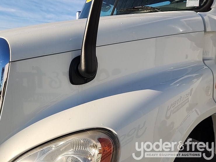 2017-freightliner-cascadia-image-47