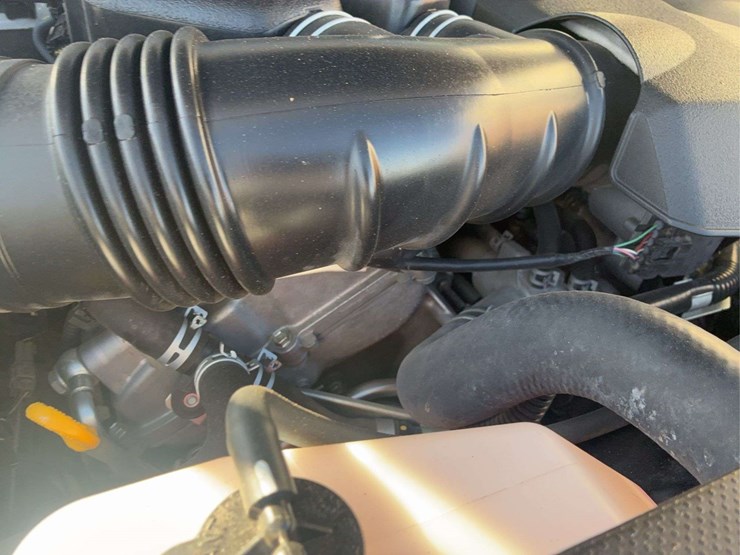 2016-toyota-4-runner-image-38