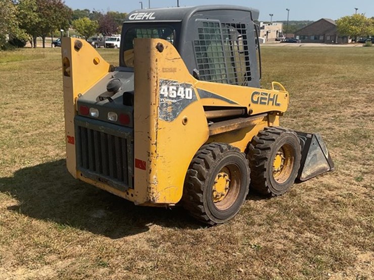 2005-gehl-4640-image-5