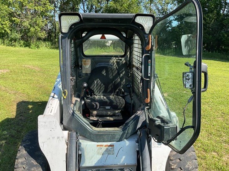 2019-bobcat-s740-image-12