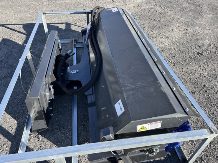 2025-arteer-assb-72w-angle-broom-image-4