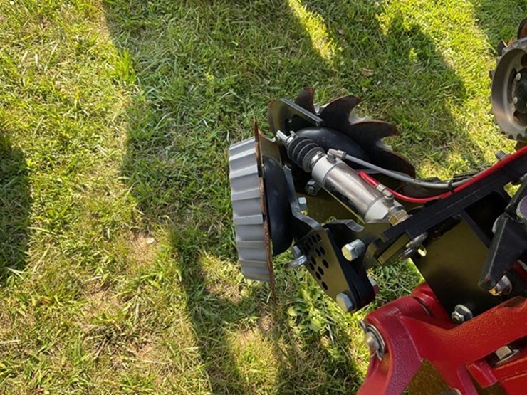 2022-case-ih-2150-image-12