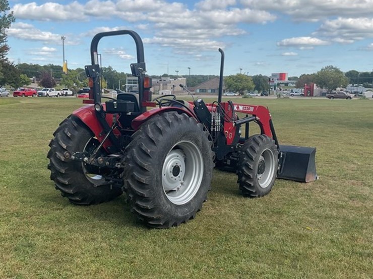 2011-case-ih-farmall-75a-image-5