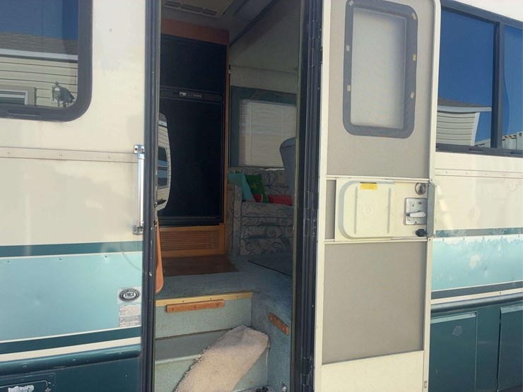 1997-chevrolet-p30-image-35