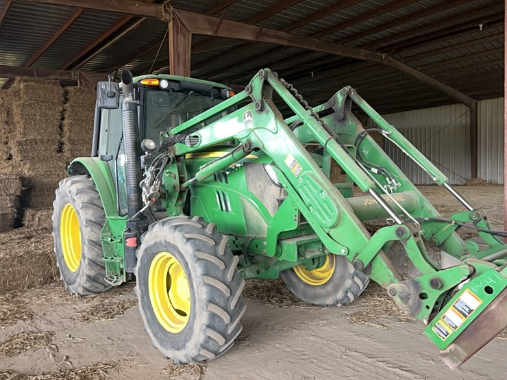john-deere-340-image-1