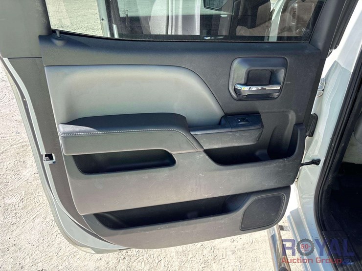 2015-chevrolet-silverado-1500-image-25