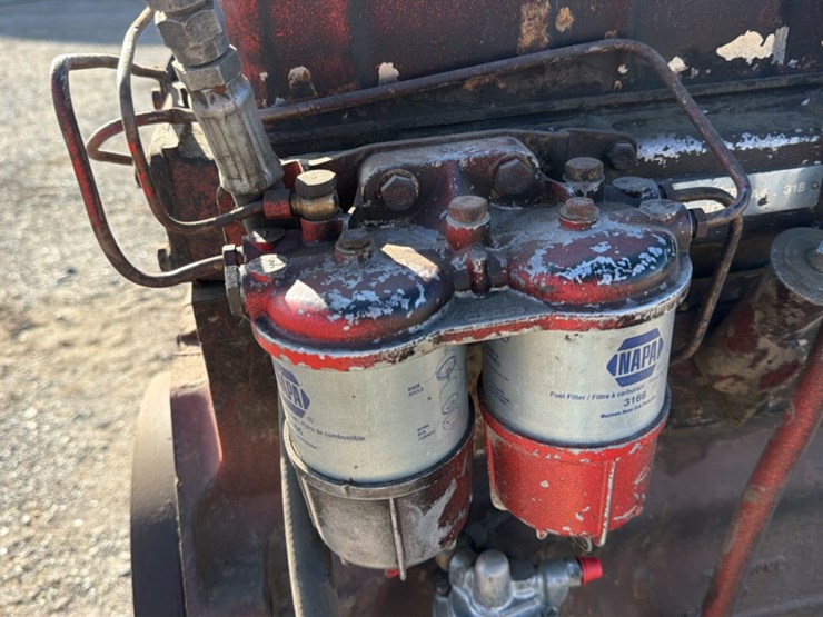 massey-ferguson-1080-image-9