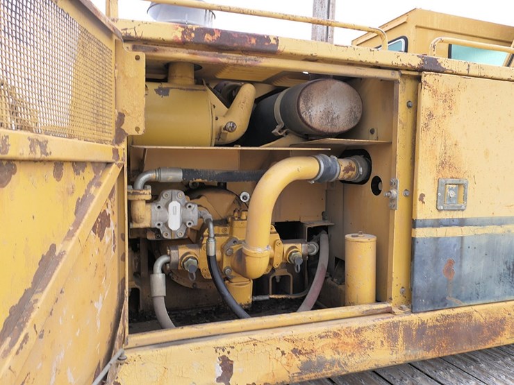 caterpillar-215c-image-23