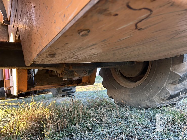 2014-case-721f-xr-image-27