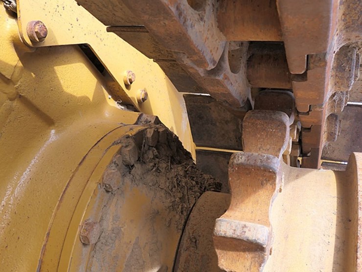 caterpillar-d5m-image-13