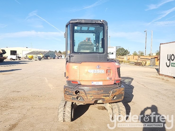 2017-kubota-kx033-4-image-4