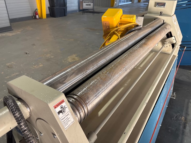 #2752-•-2019-baileigh-hydraulic-plate-roller-image-6