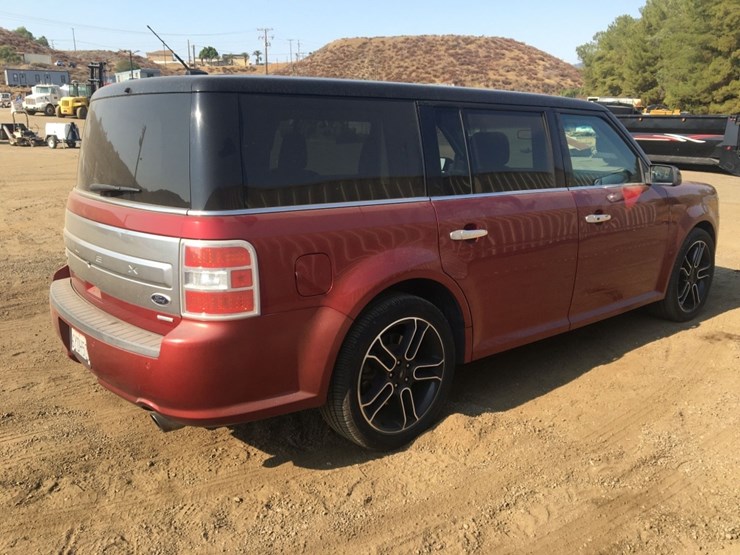 2013-ford-flex-image-3