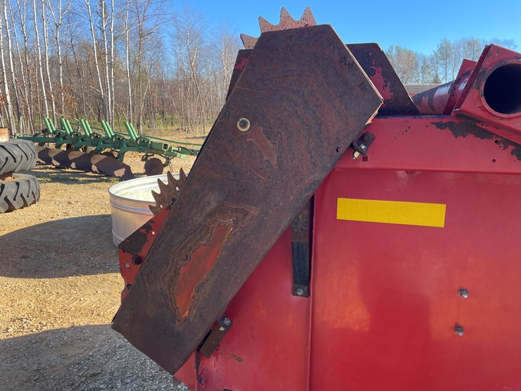 new-holland-195-image-18