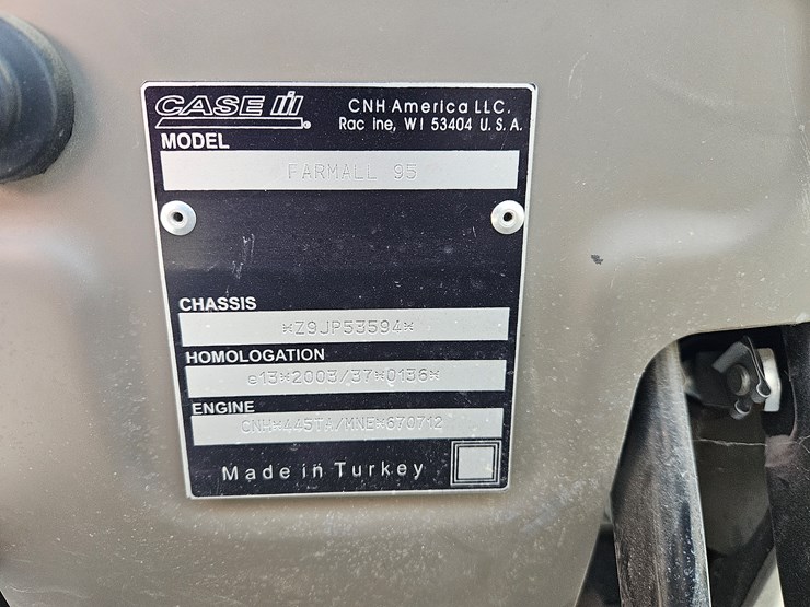 2009-case-ih-farmall-95-image-14