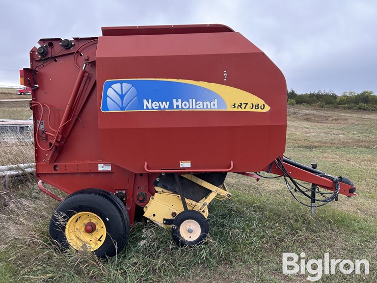 2012-new-holland-br7080-image-4
