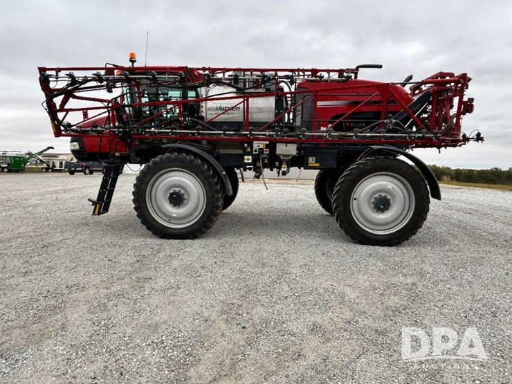 2019-case-ih-patriot-4440-image-17