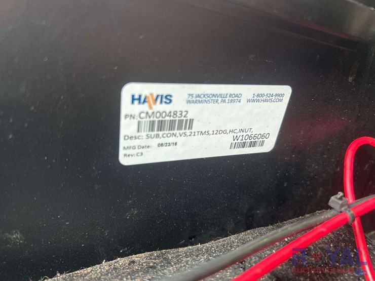 2017-ford-explorer-image-16