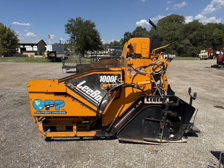 #272-•-leeboy-on-point-paving-machine-l1000t-image-9