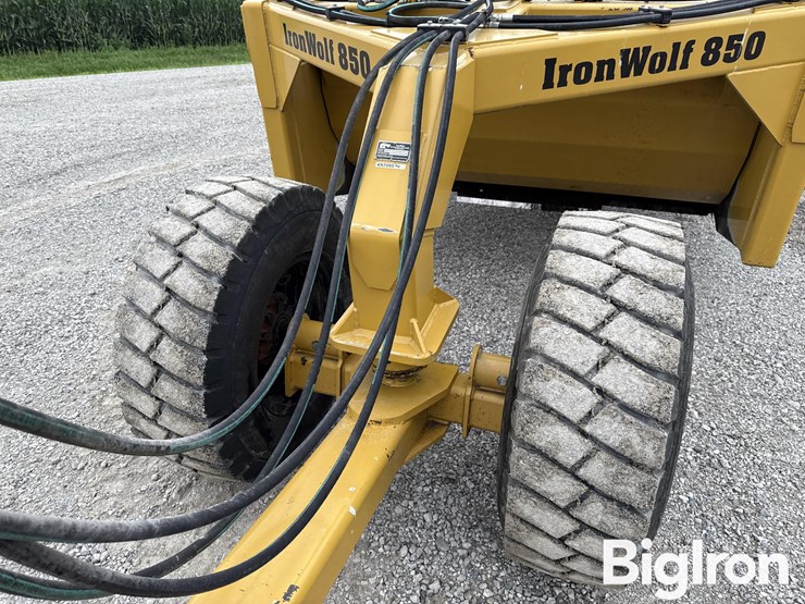 2012-ironwolf-850-image-11