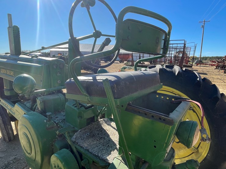 john-deere-b-image-15