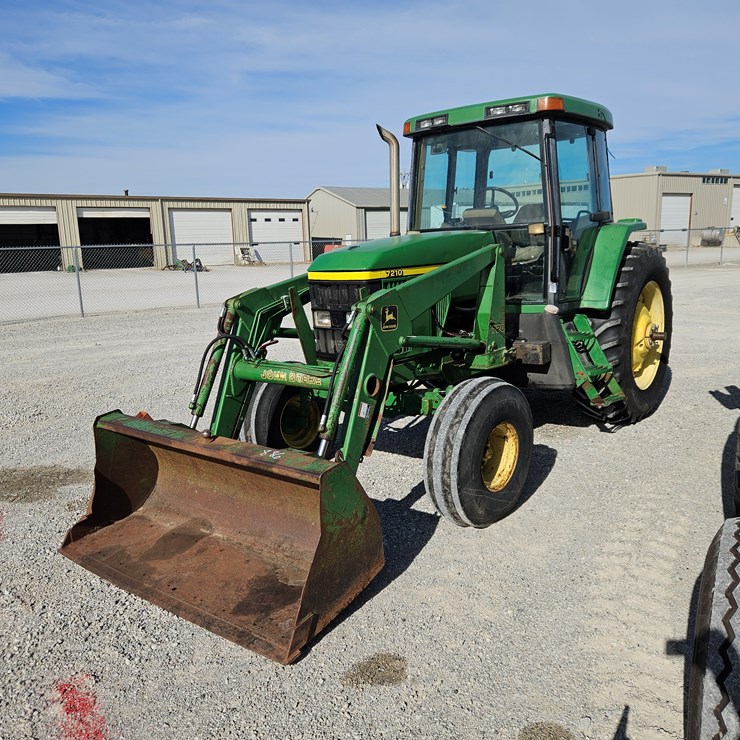 1998 JOHN DEERE 7210