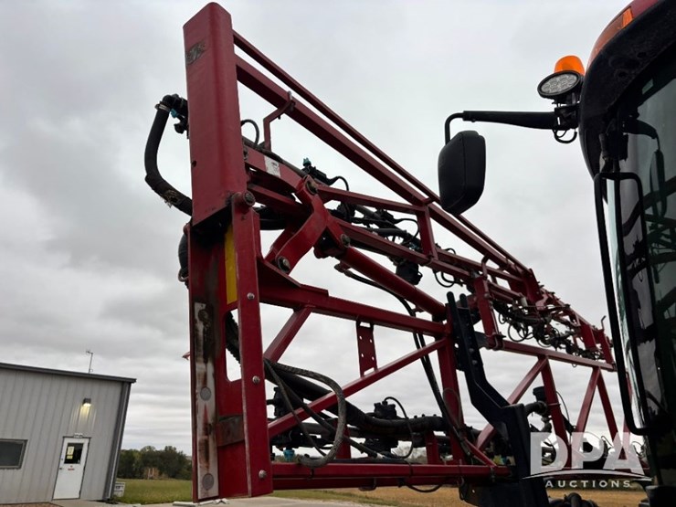 2019-case-ih-patriot-4440-image-96