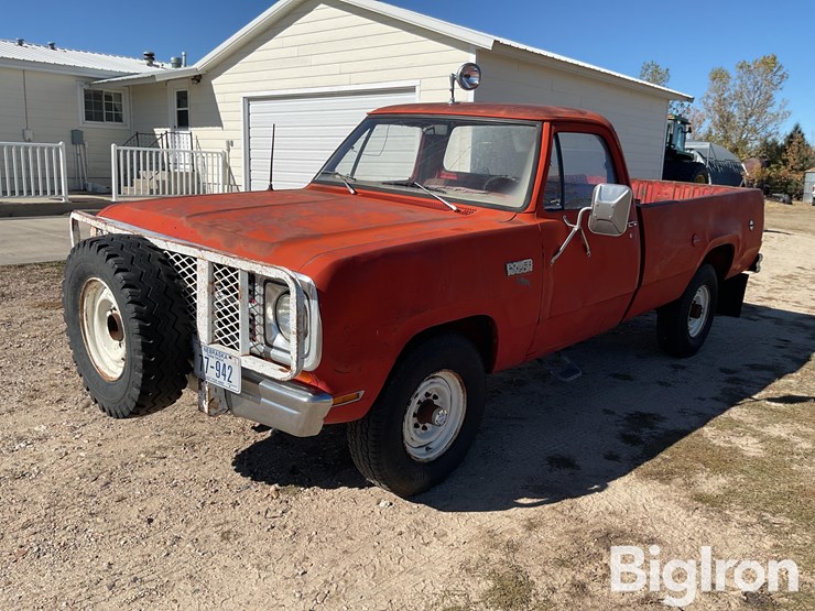1980-dodge-power-wagon-image-1