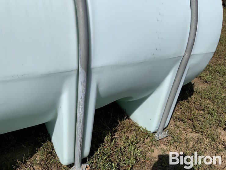 2550-gallon-poly-tank-image-14