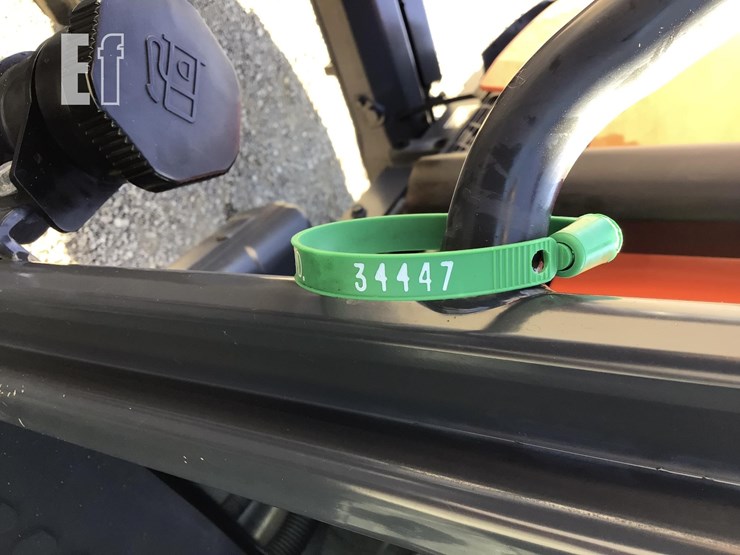 2015-kubota-m7060-image-23