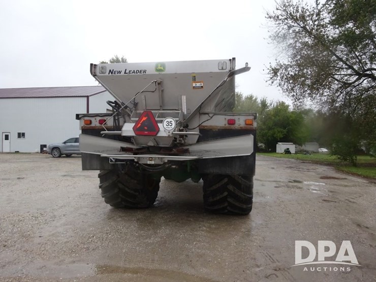 2018-john-deere-f4365-image-26