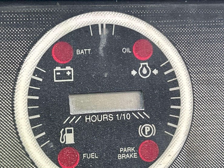 2007-cub-cadet-gas-utility-cart-image-5