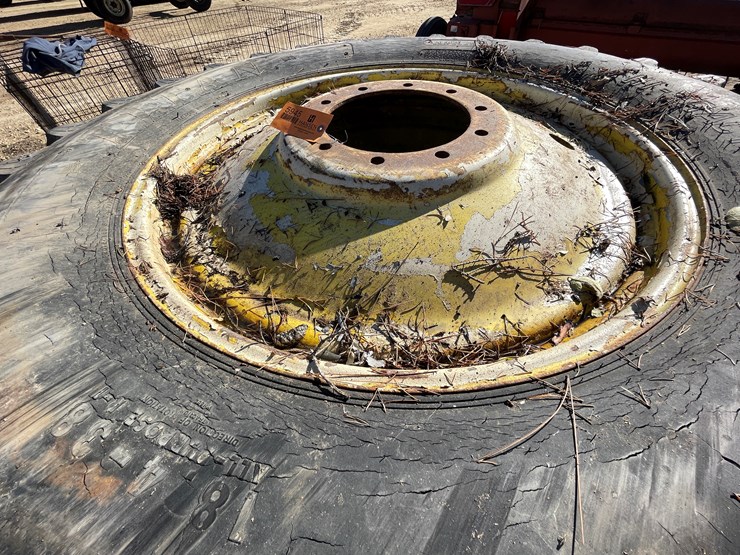 #5945-•-(2)-titan-18.4-38-bolt-on-duals-image-8