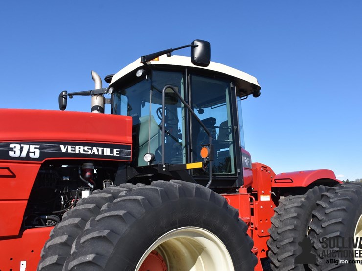 2010-versatile-375-image-19