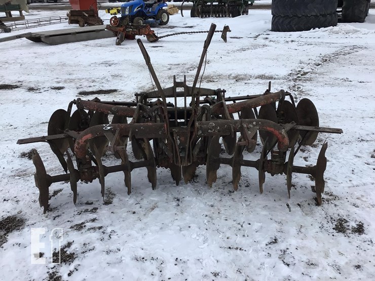 massey-ferguson-22-image-3