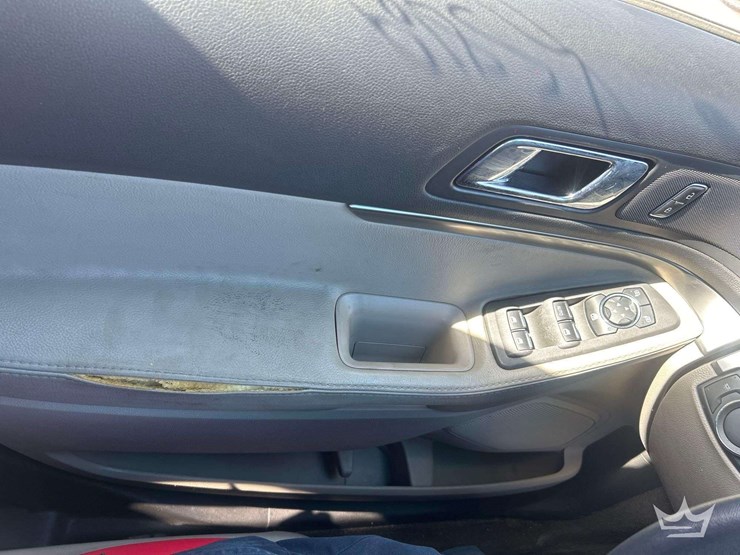 2014-ford-explorer-image-11