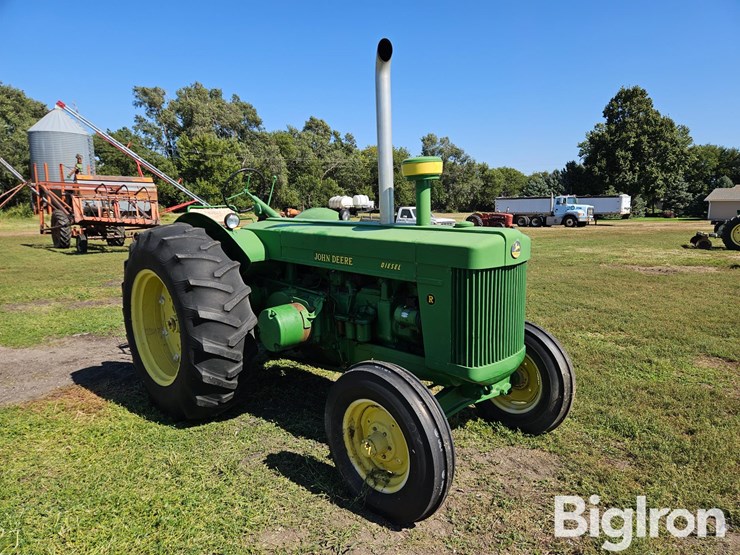 1949-john-deere-r-image-3