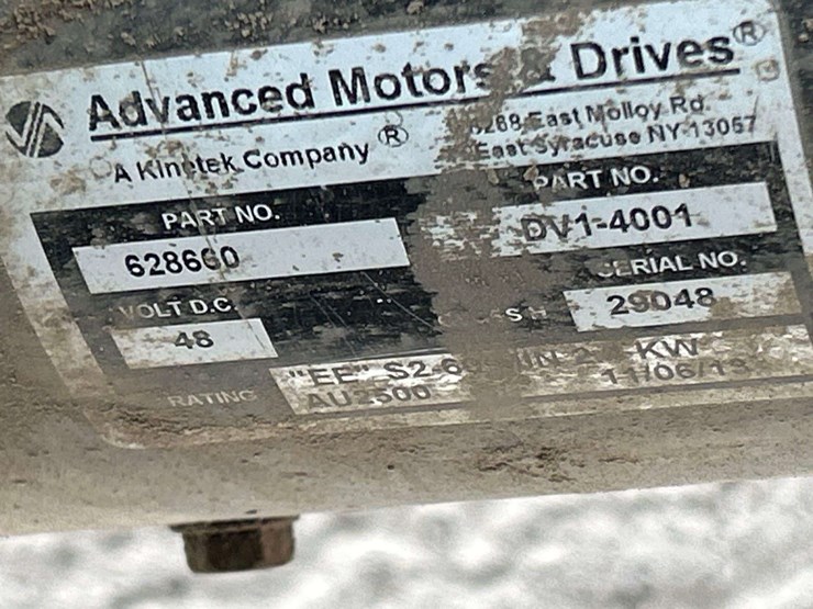 2014-cushman-electric-utility-cart-image-12