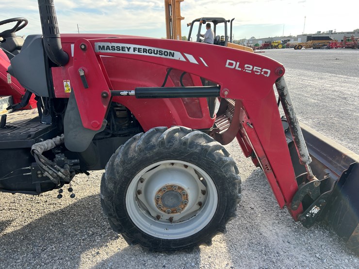 massey-ferguson-4608-image-5