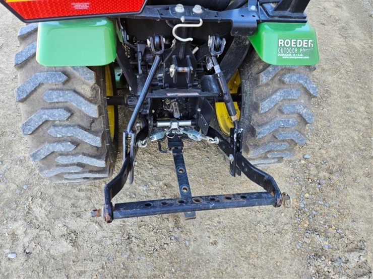 john-deere-2320-image-15