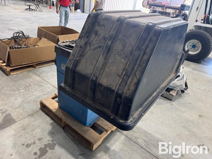 1997-geodyna-40-tire-balancer-image-5