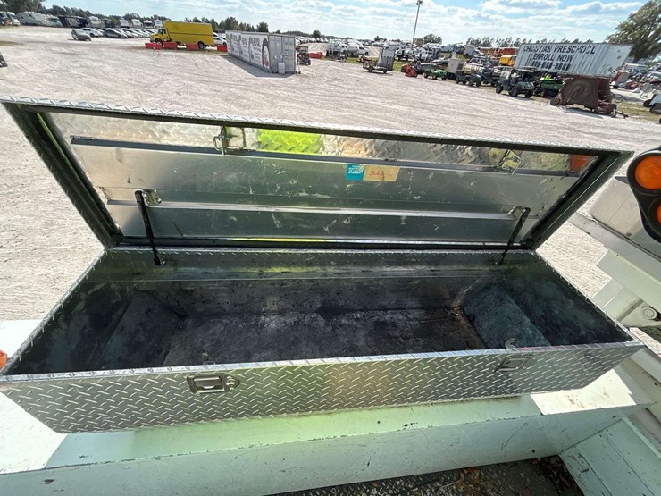 2002-international-4700-image-28